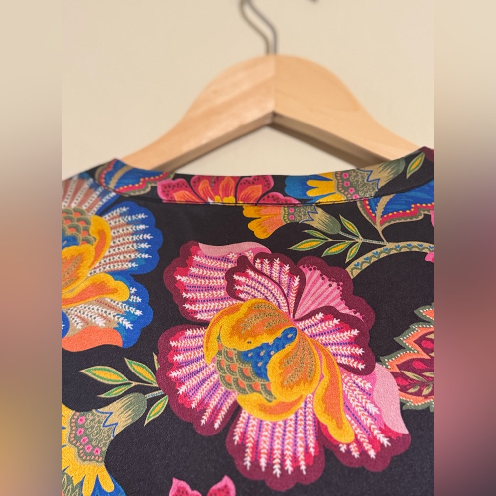 Johnny Was Multicolor Floral Button Down Shirt - Picture 6 of 10